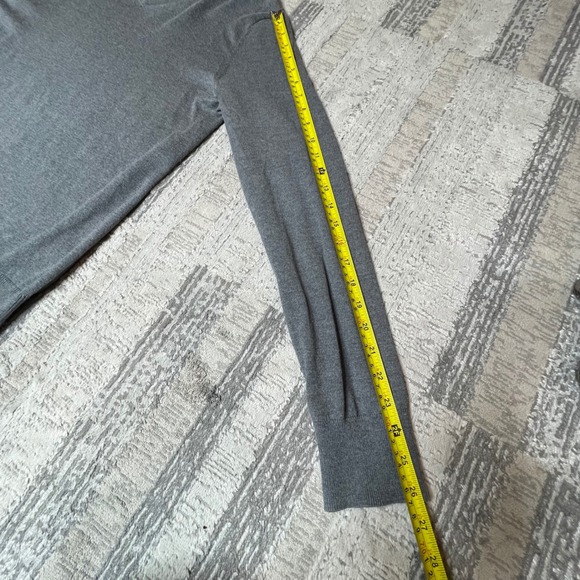 BANANA REPUBLIC Men MEDIUM Gray Crew Sweater Luxury Blend Silk Cashmere Pullover - Picture 6 of 9